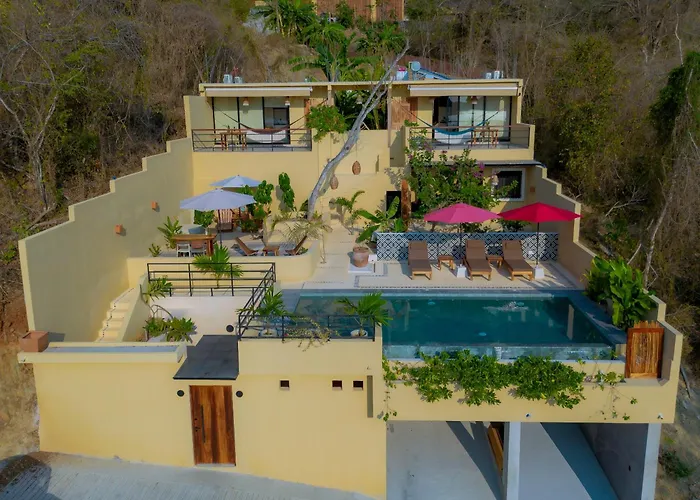 Apartahotel Tequila Zihuatanejo