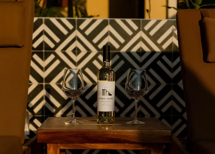 Tequila 4* Zihuatanejo