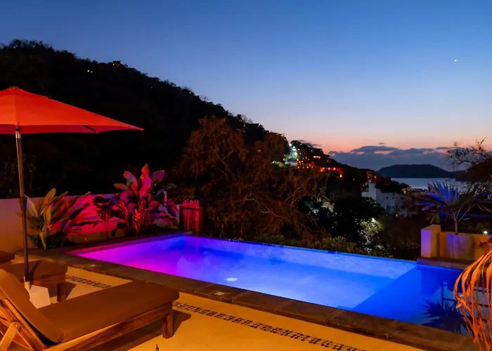 Apartahotel Tequila Zihuatanejo