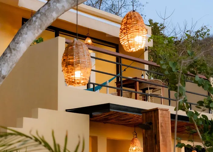 Tequila Apartahotel Zihuatanejo