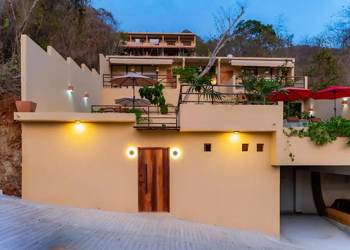 Apartahotel Tequila Zihuatanejo